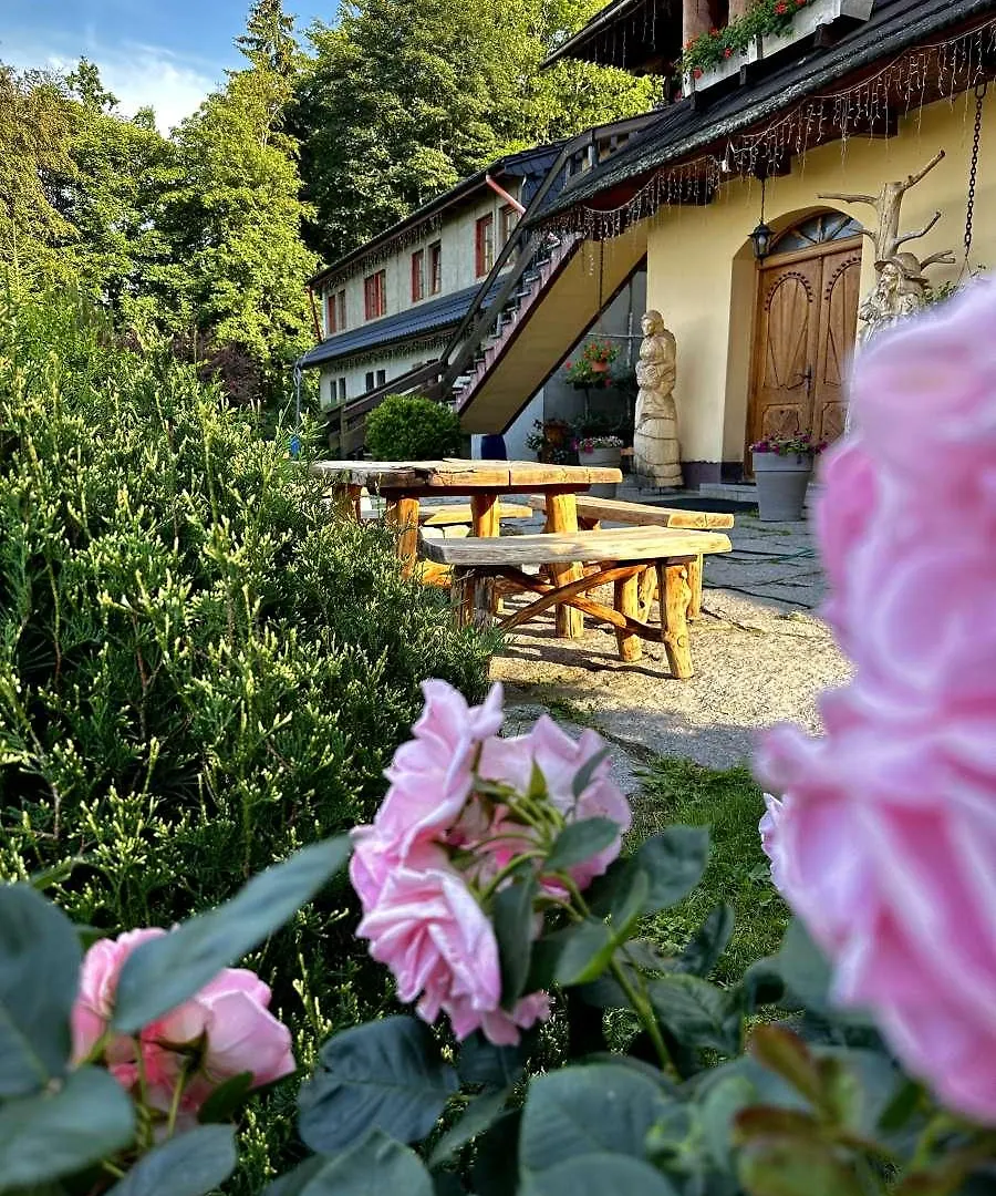 Willa Gazdowka - Pokoje Goscinne Szklarska Poreba Homestay